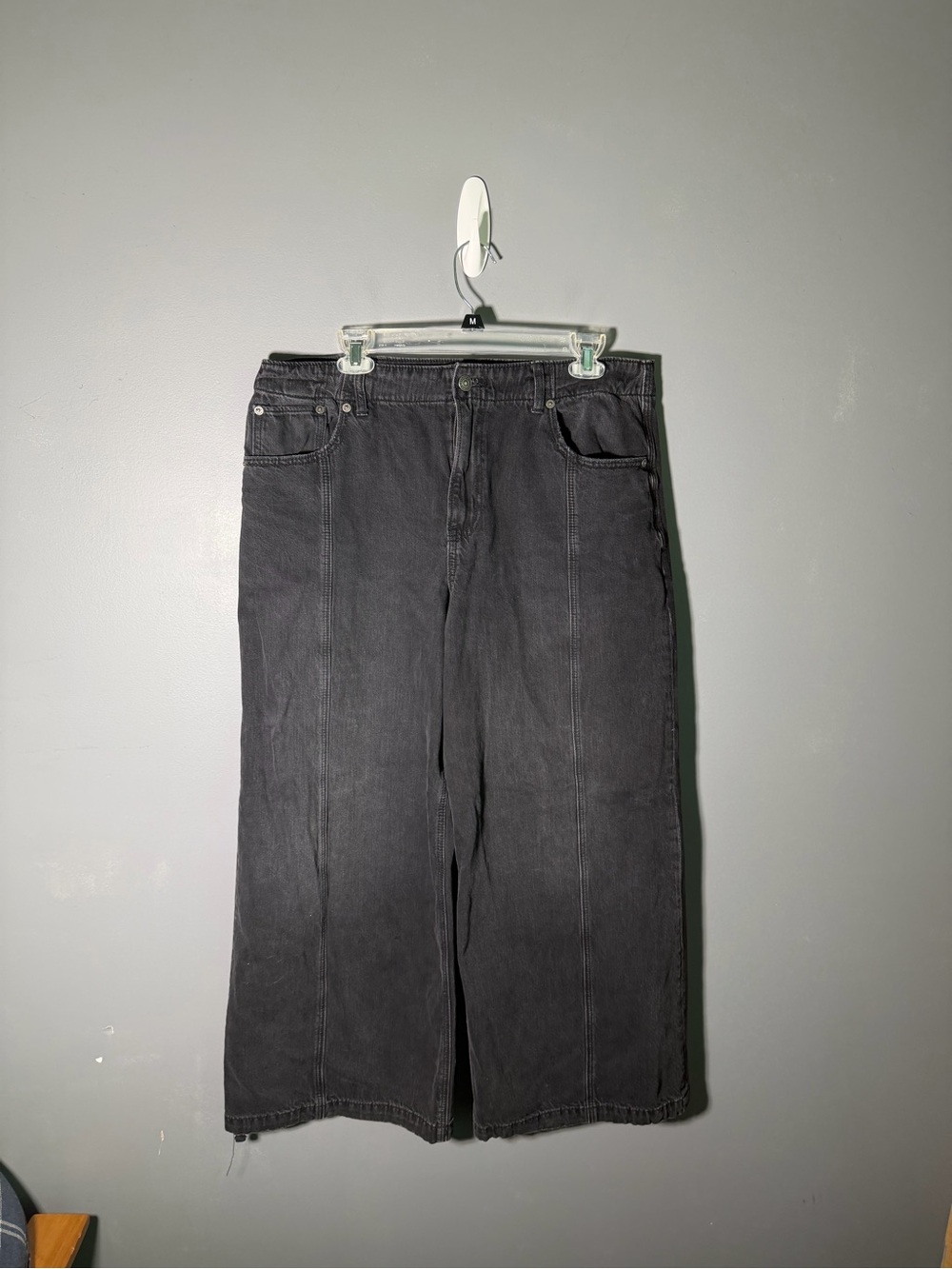 American Eagle Super High-Waisted Baggy Wide-Leg Jean Size 12 Short